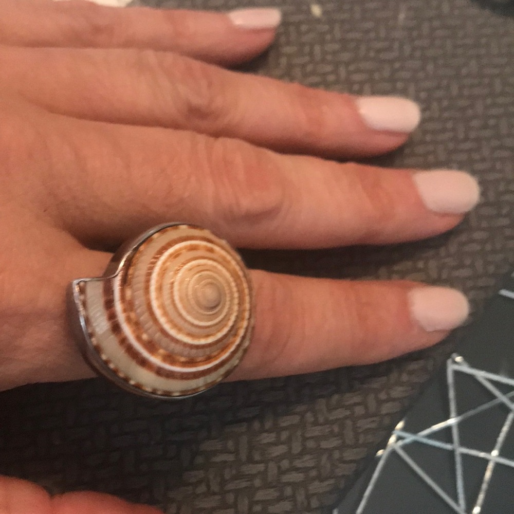 COPY - Ring - Picture 1 of 4